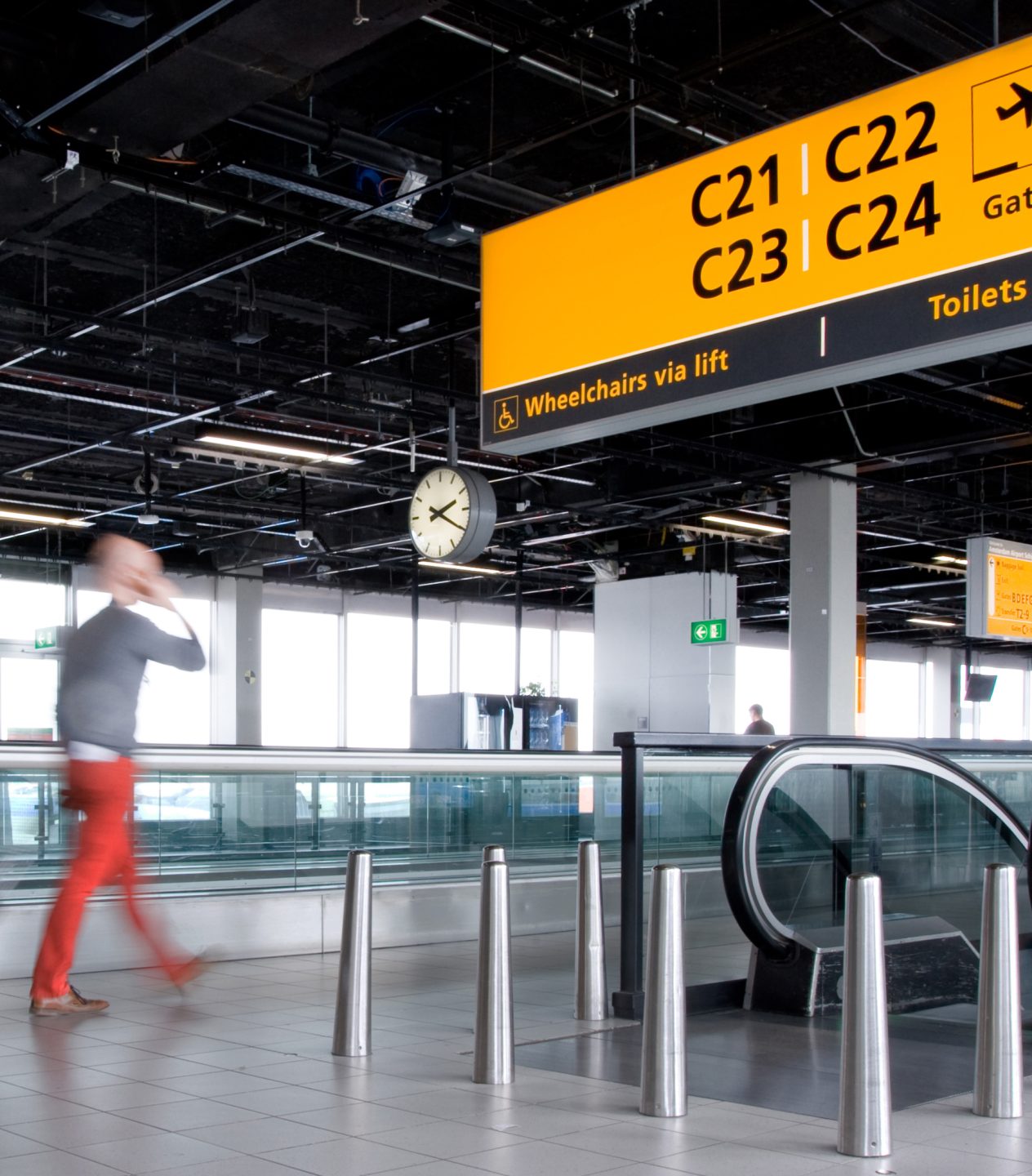 Amsterdam Schiphol Airport - Connecting people with spaces and places