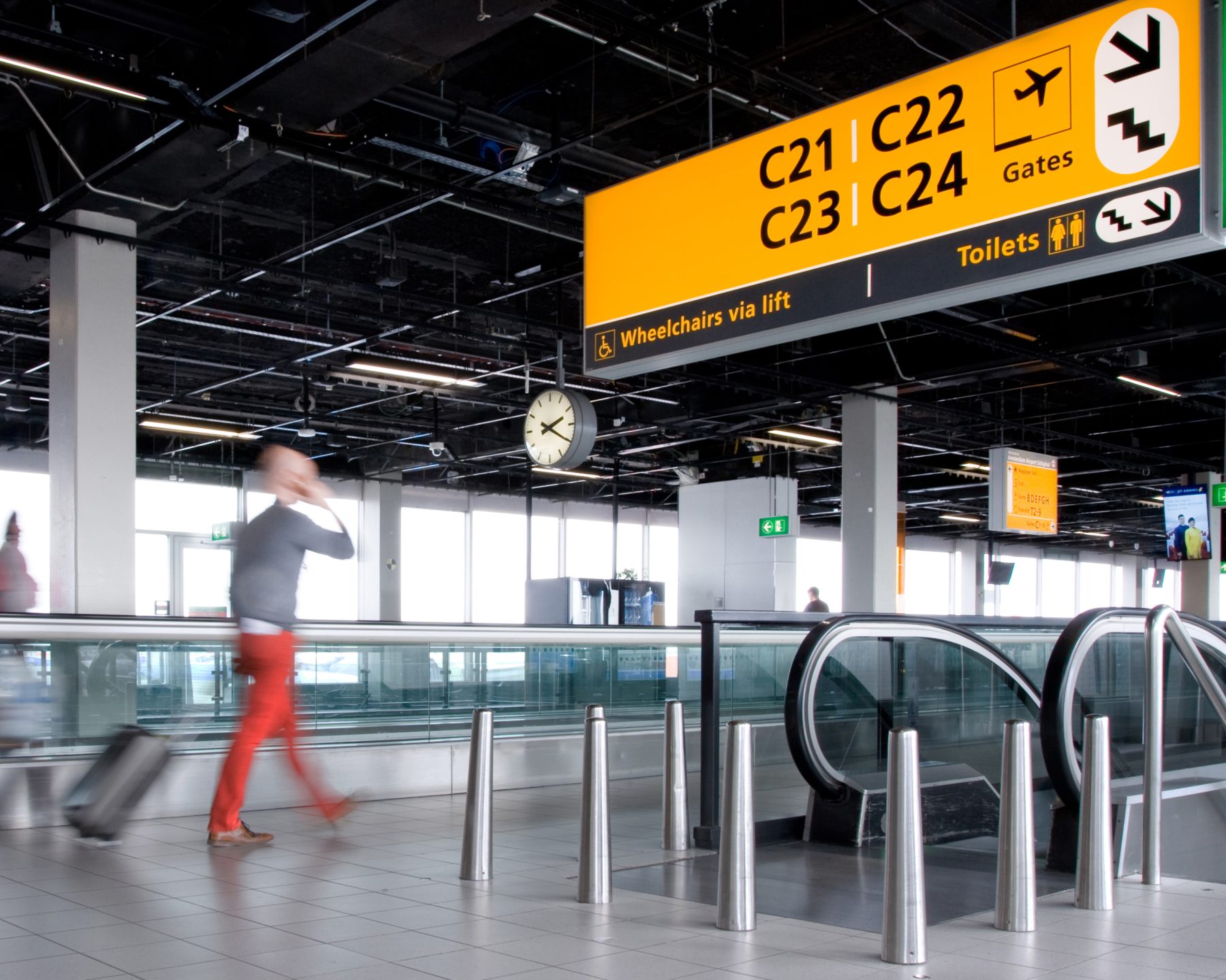 Amsterdam Schiphol Airport - Connecting people with spaces and places